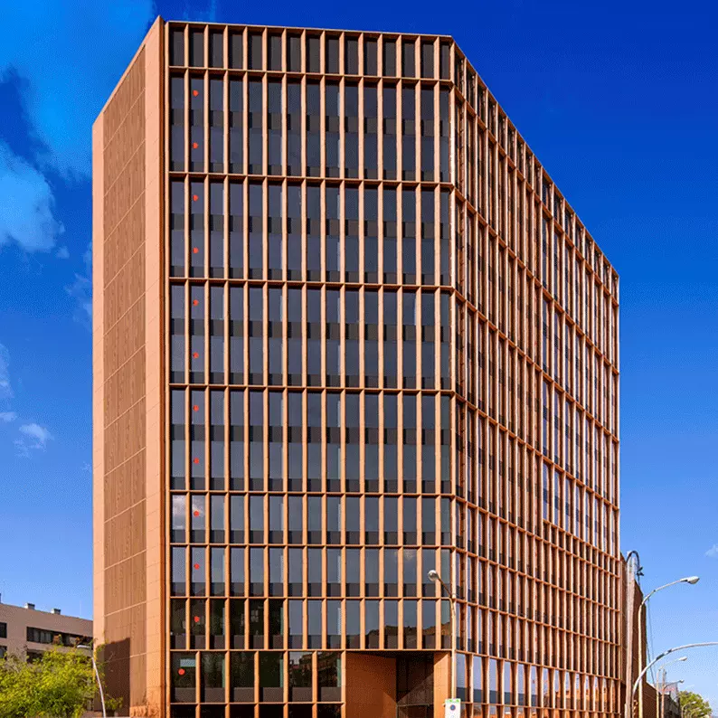 PHOTOVOLTAIC FAÇADE - SMART BUILDING BARCELONA